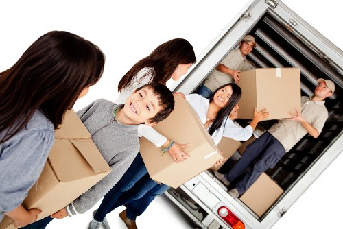 Moving truck service in Kensington for residential and business relocations