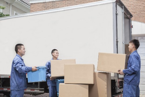 Local van transport for furniture delivery in Kensington